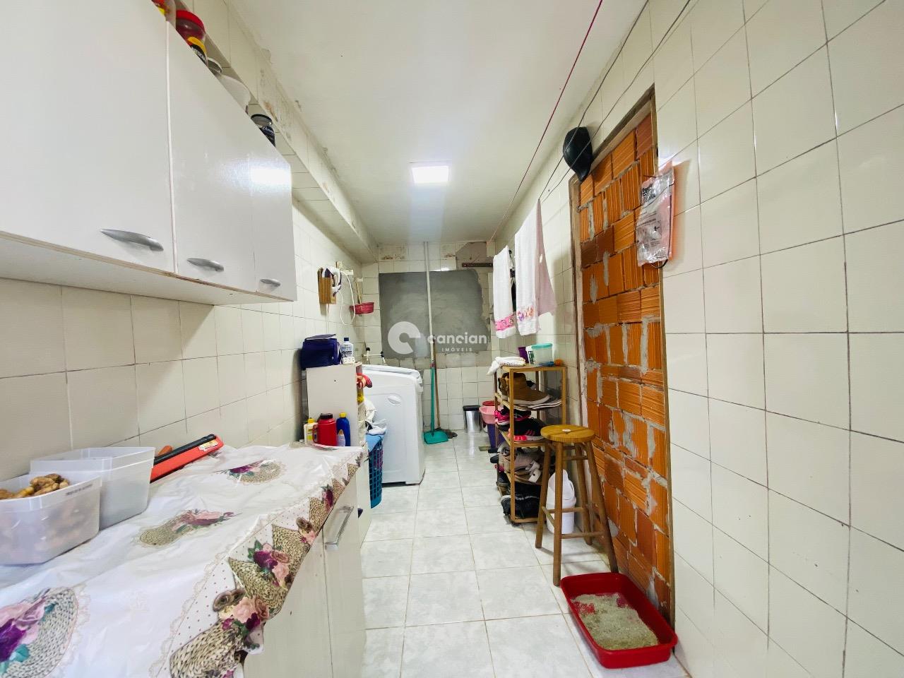 Casa à venda no Tancredo Neves: 