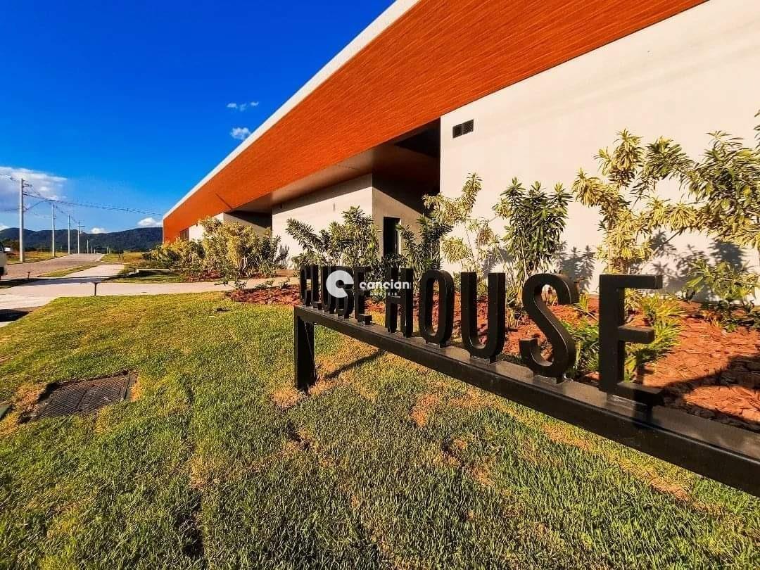 Terreno à venda no Camobi: 