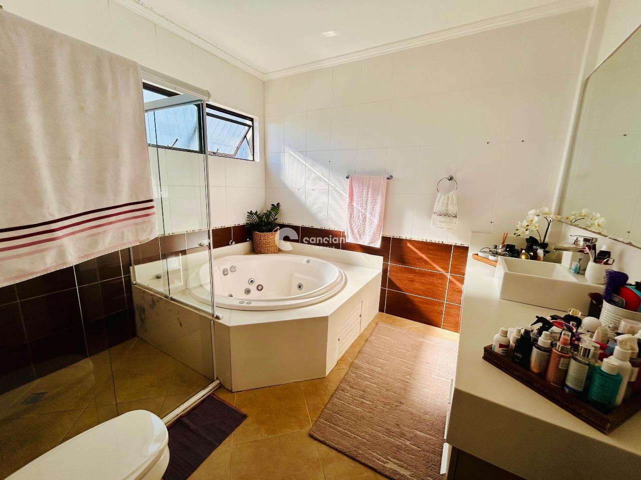 Casa Comercial à venda no Nossa Senhora do Rosário: 