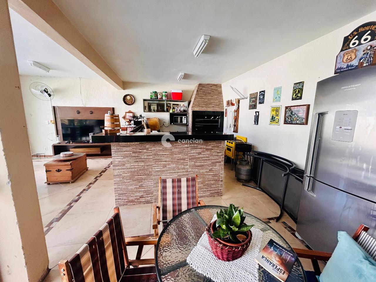 Casa Comercial à venda no Nossa Senhora do Rosário: 