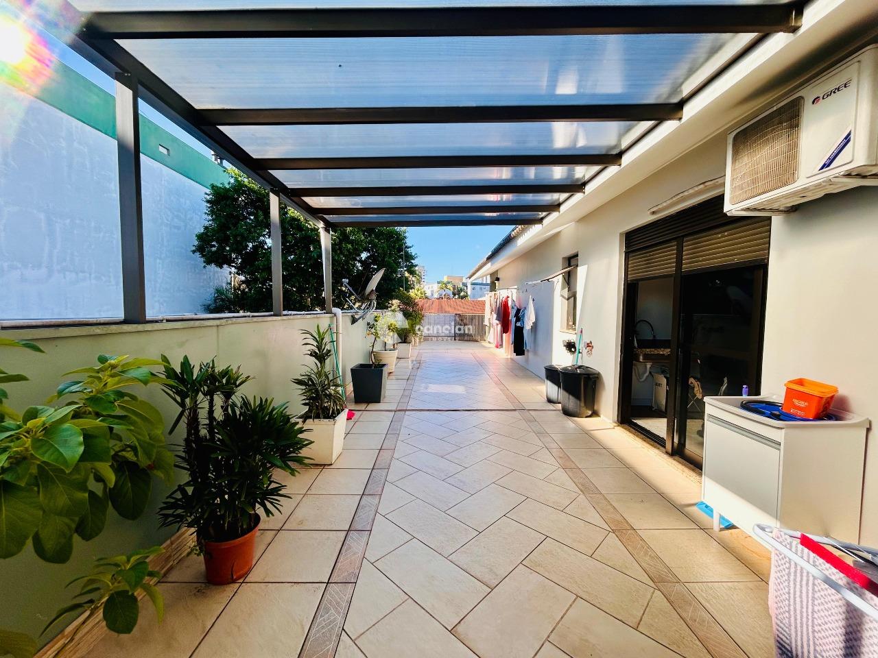 Casa Comercial à venda no Nossa Senhora do Rosário: 