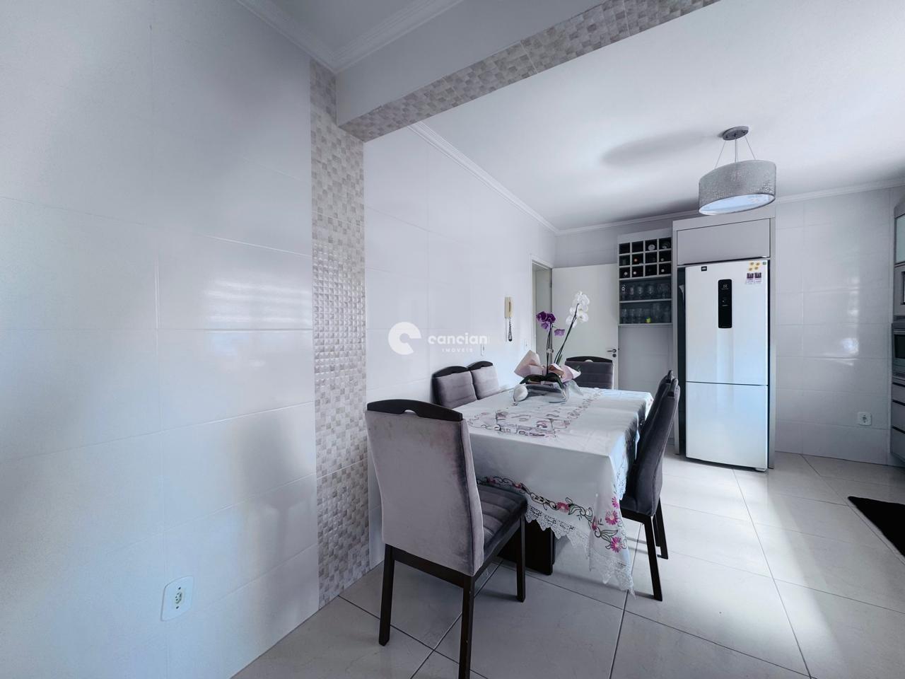 Apartamento à venda no Camobi: 