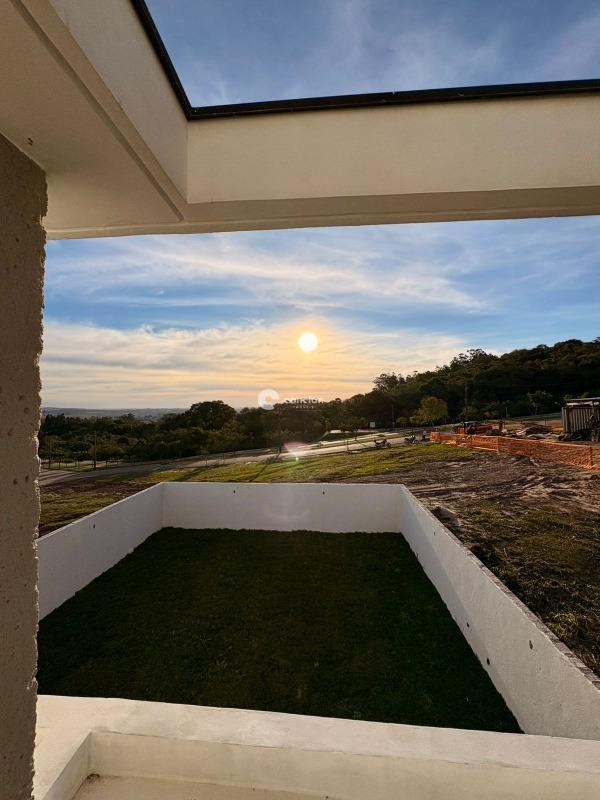 Casa de Condomínio à venda no Tomazetti: 