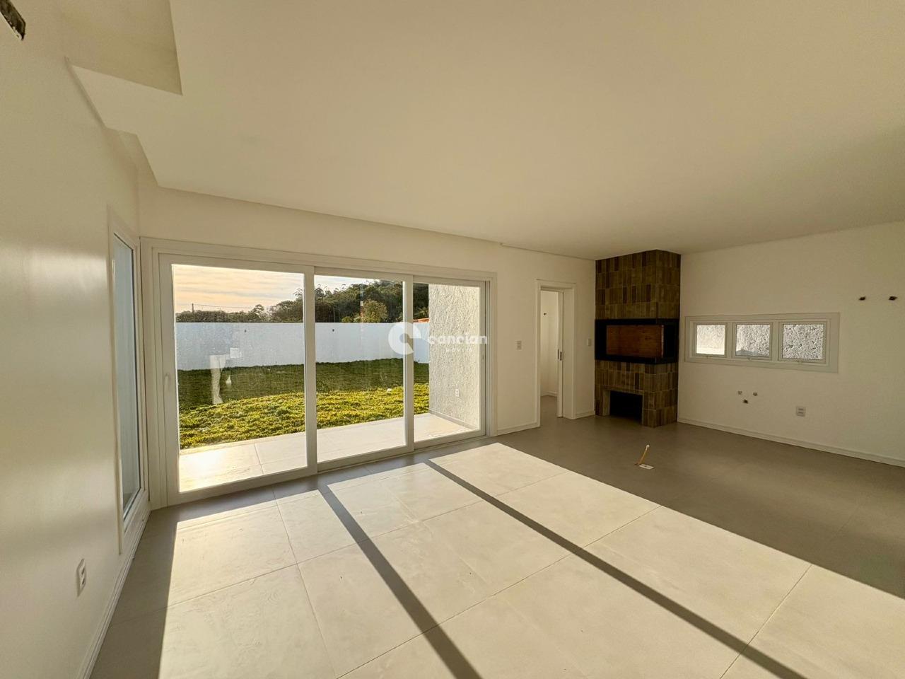 Casa de Condomínio à venda no Tomazetti: 