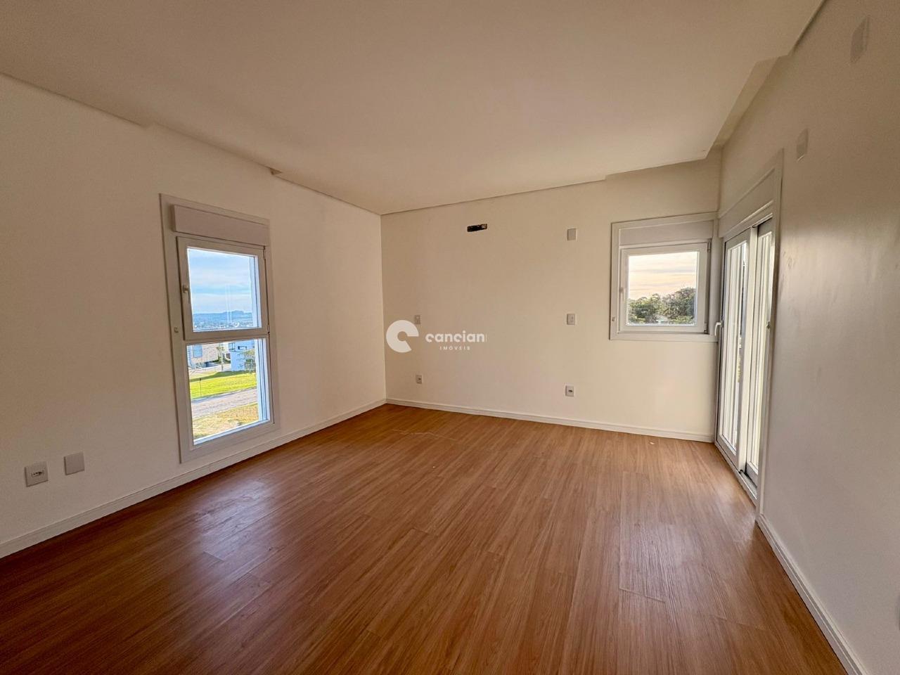 Casa de Condomínio à venda no Tomazetti: 