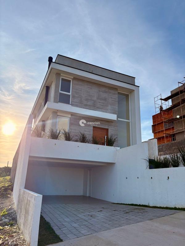 Casa de Condomínio à venda no Tomazetti: 