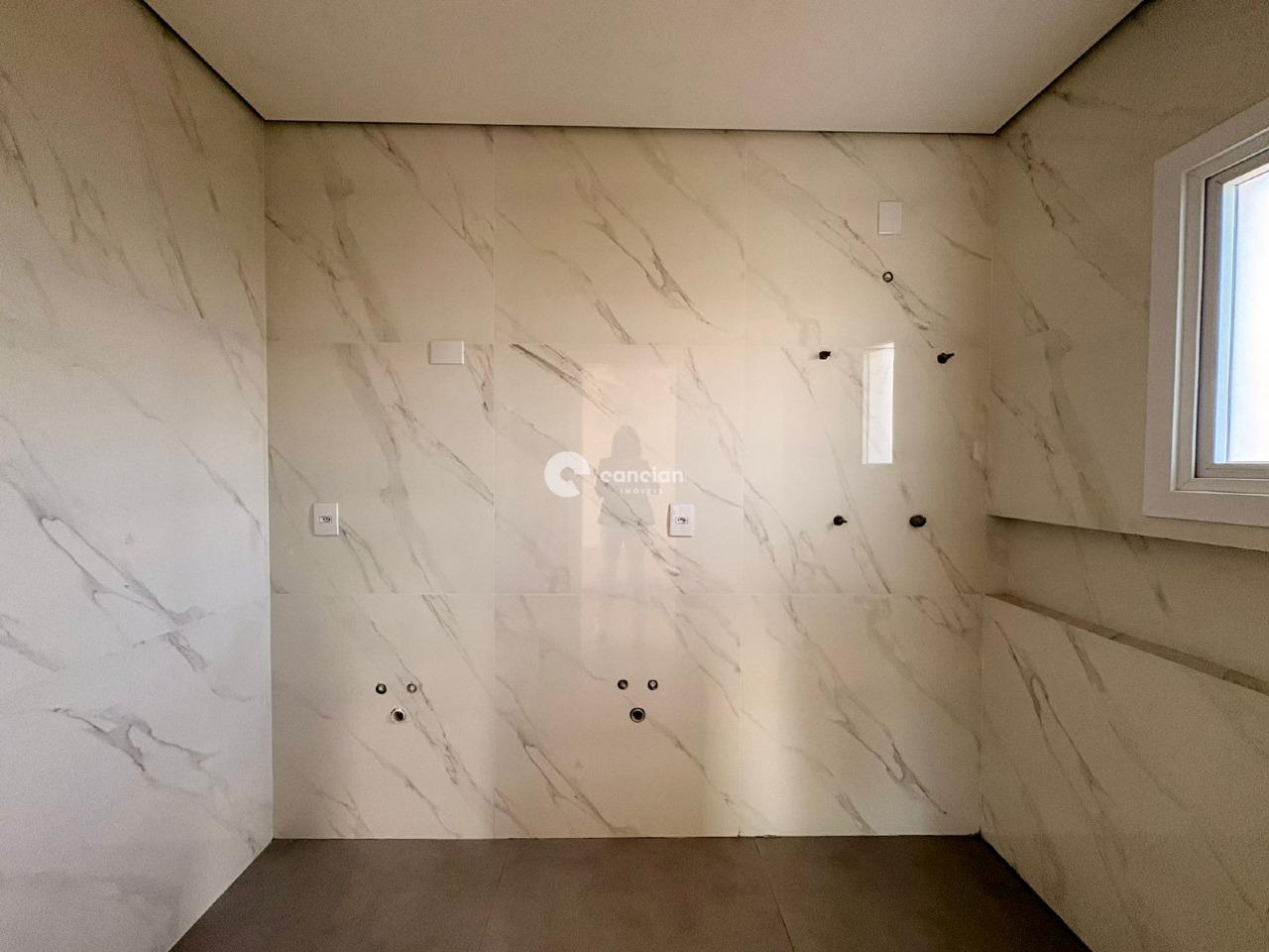 Casa de Condomínio à venda no Tomazetti: 