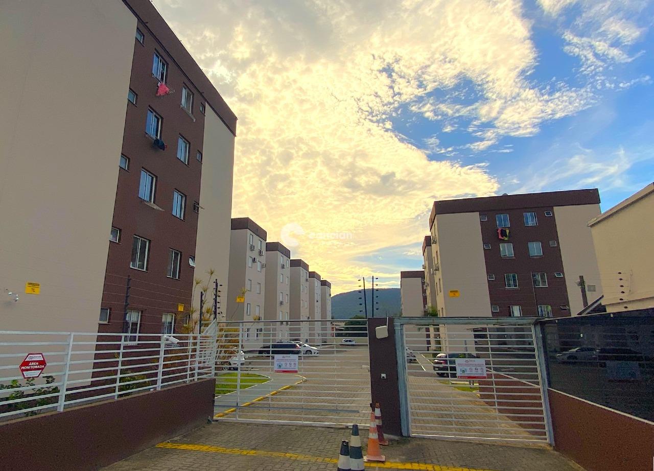 Apartamento à venda no Camobi: 