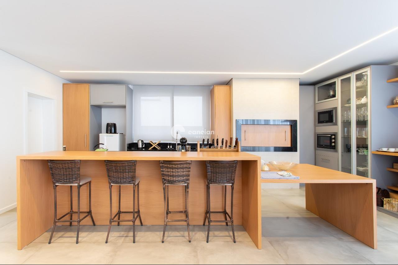 Casa de Condomínio à venda no Tomazetti: 