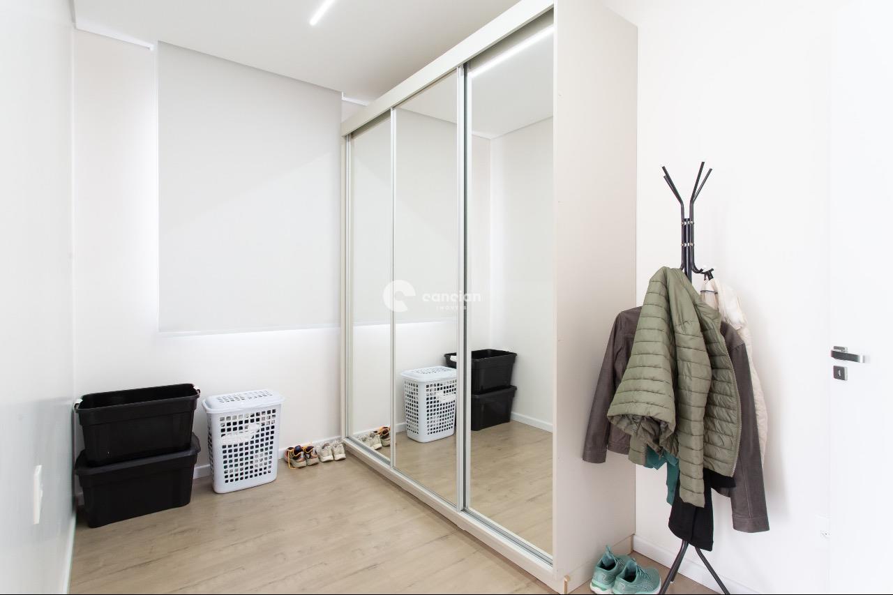 Casa de Condomínio à venda no Tomazetti: 