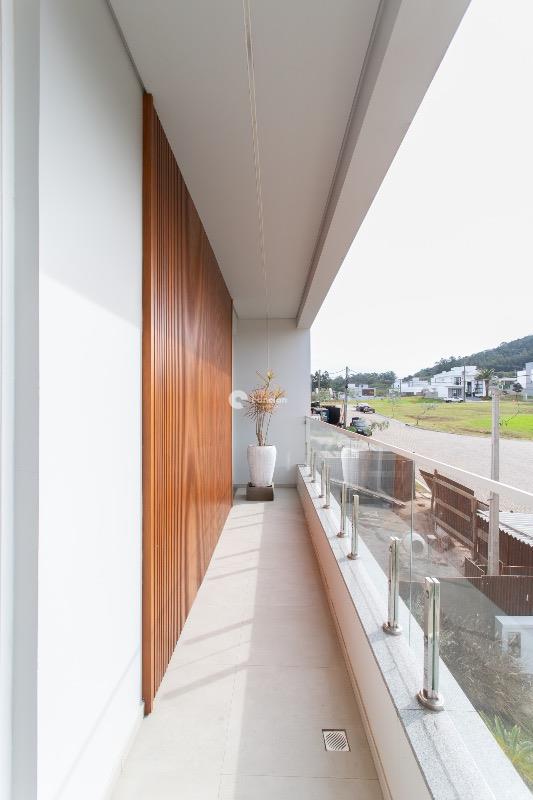 Casa de Condomínio à venda no Tomazetti: 