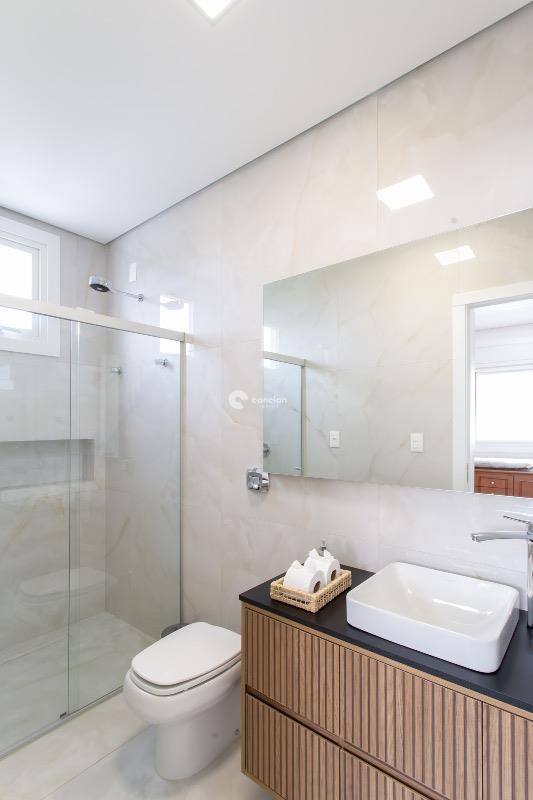 Casa de Condomínio à venda no Tomazetti: 