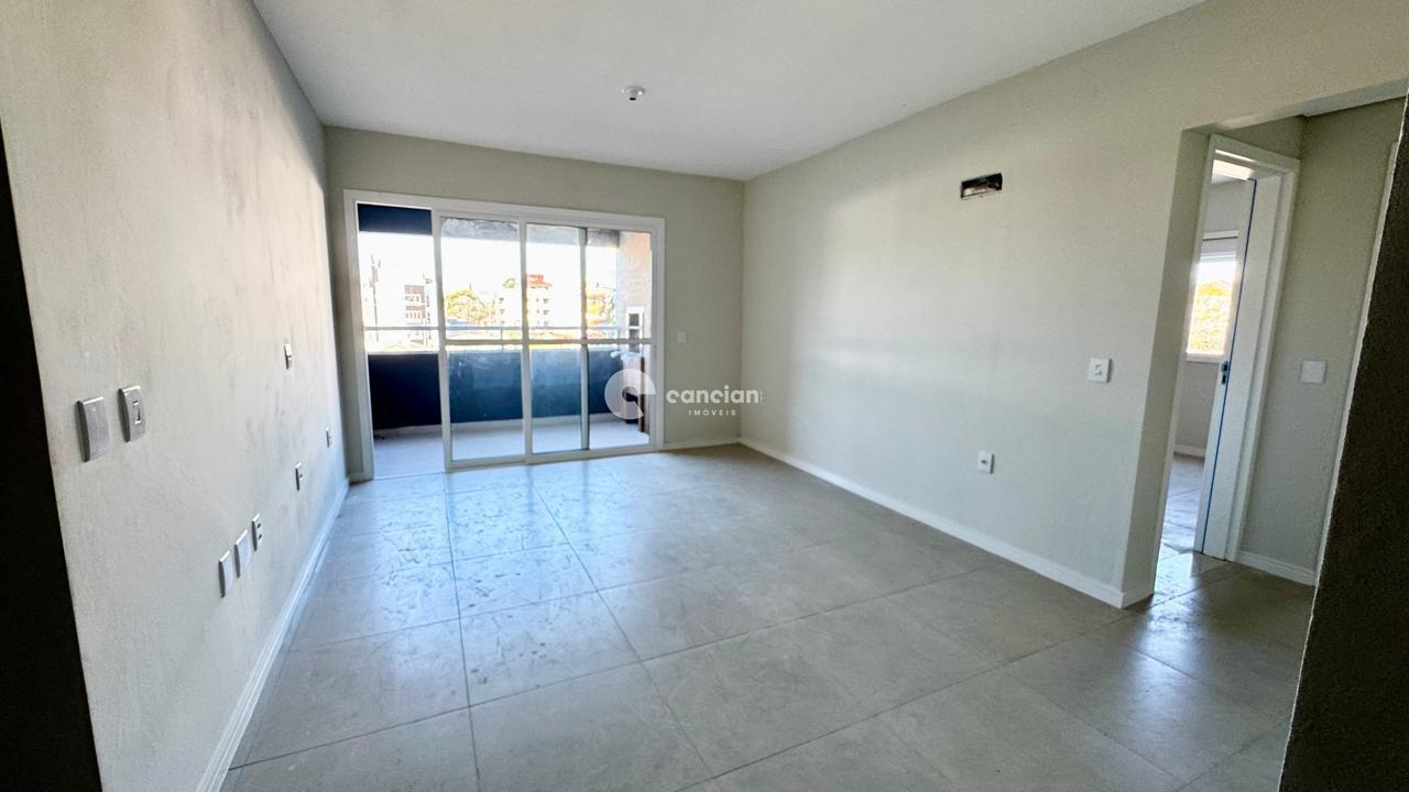 Apartamento à venda no Camobi: 