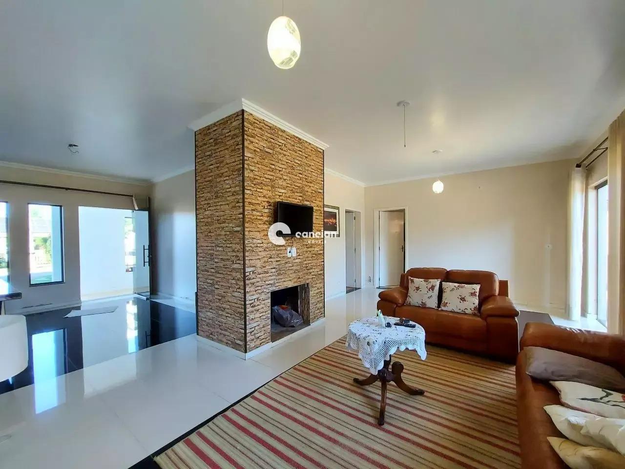 Casa para aluguel no Camobi: 