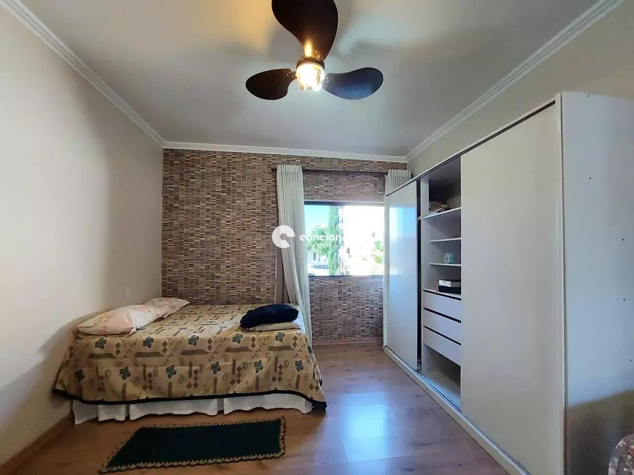 Casa para aluguel no Camobi: 