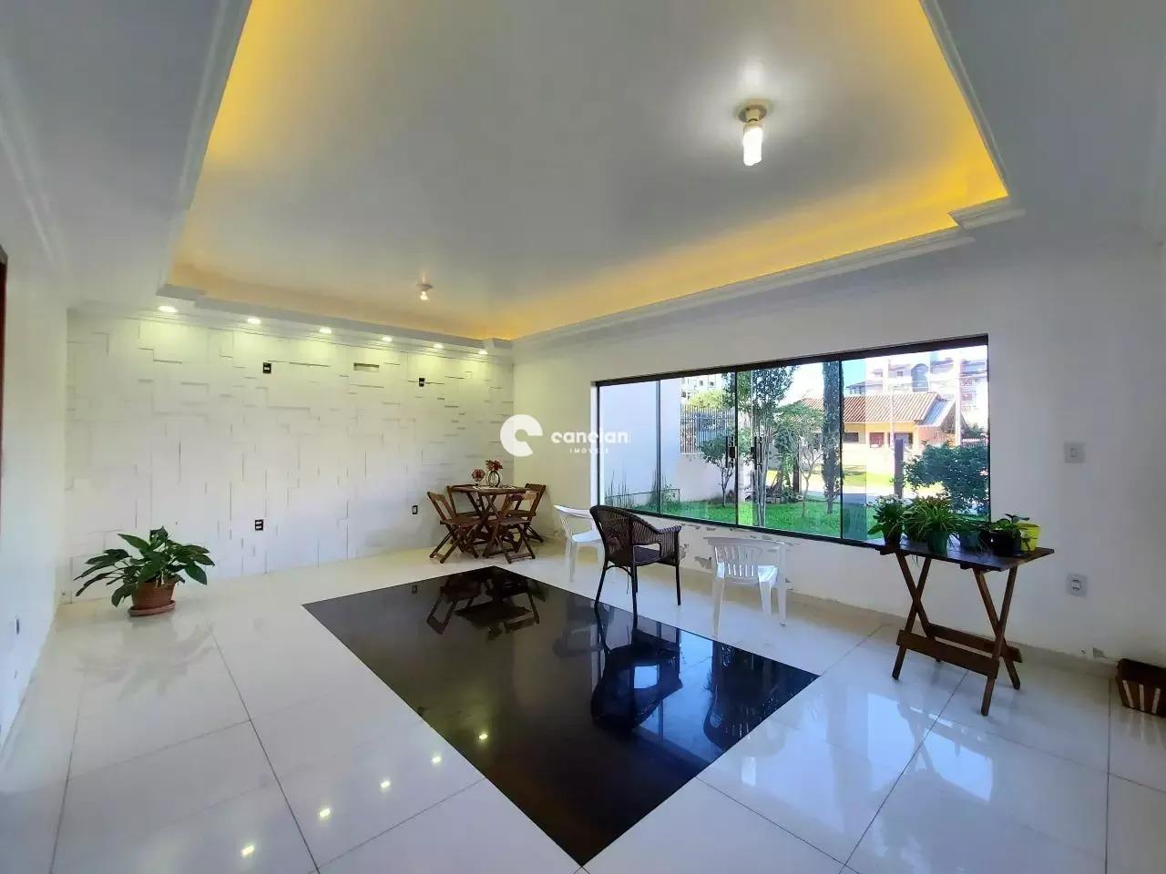 Casa para aluguel no Camobi: 