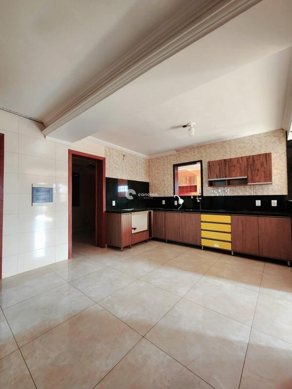 Casa à venda no Carolina: 