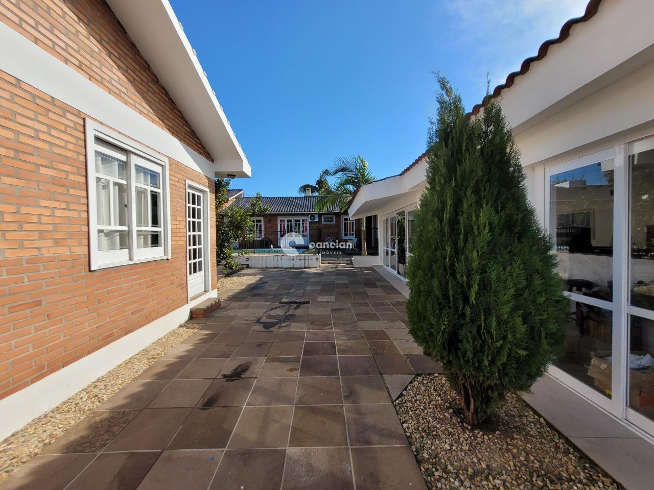 Casa para aluguel no Camobi: 