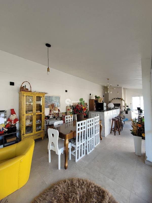 Casa para aluguel no Camobi: 