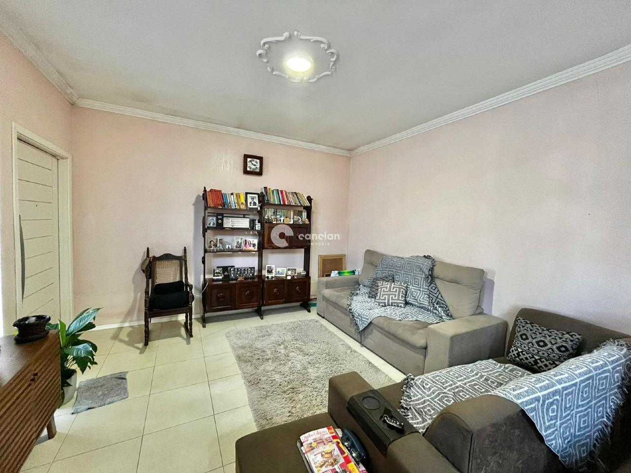 Casa à venda no Camobi: 