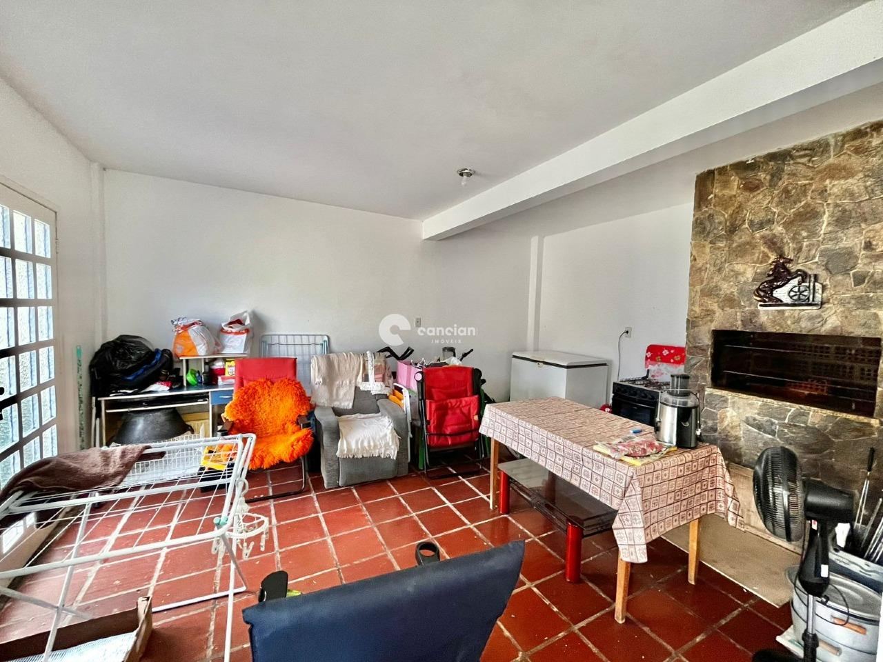 Casa à venda no Camobi: 