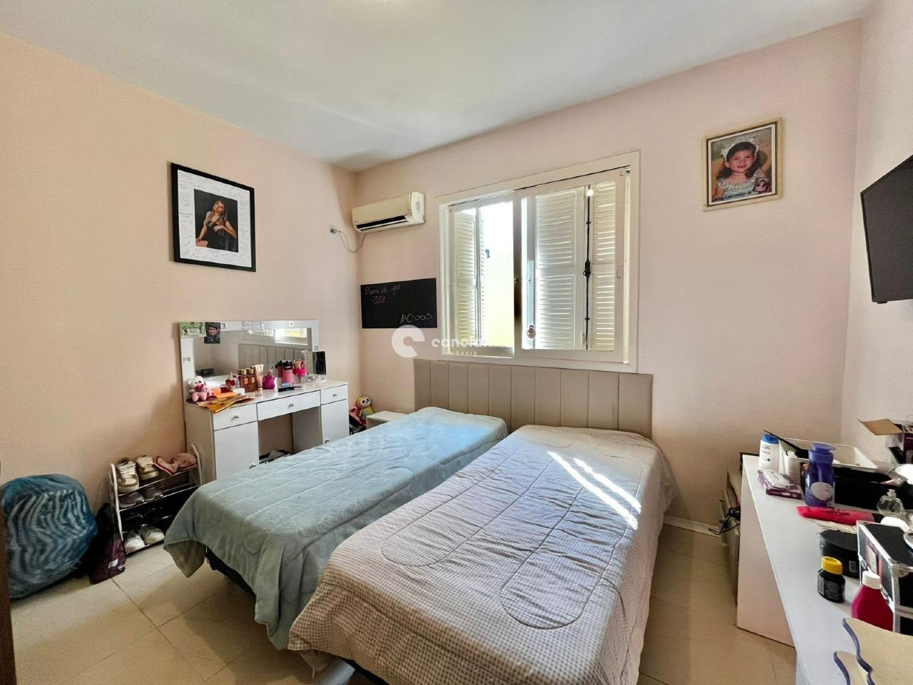 Casa à venda no Camobi: 