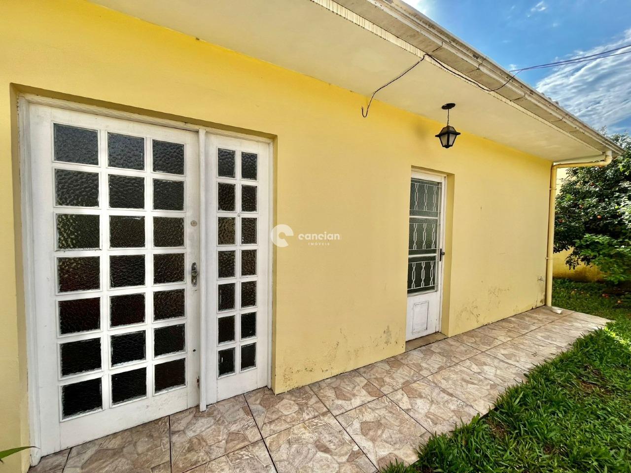 Casa à venda no Camobi: 