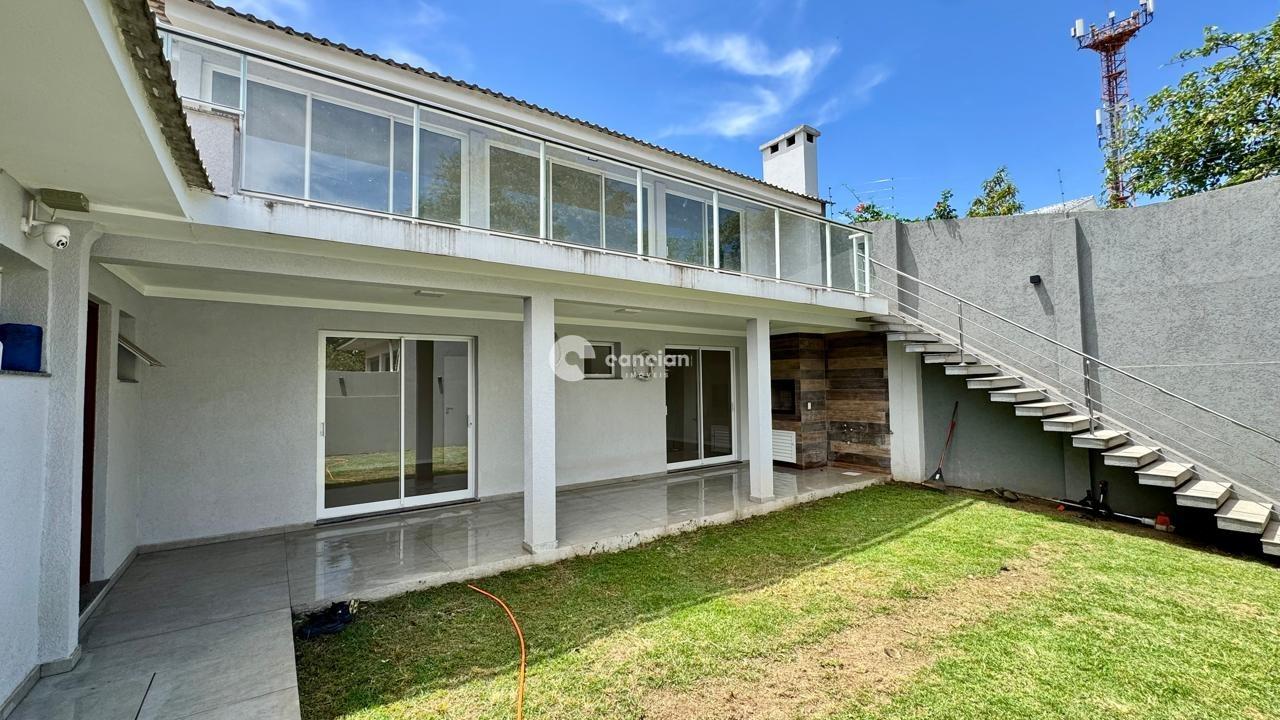 Casa à venda no Camobi: 