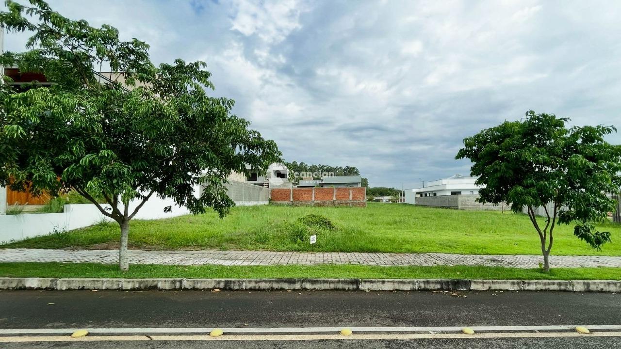 Terreno em condomínio à venda no Camobi: 