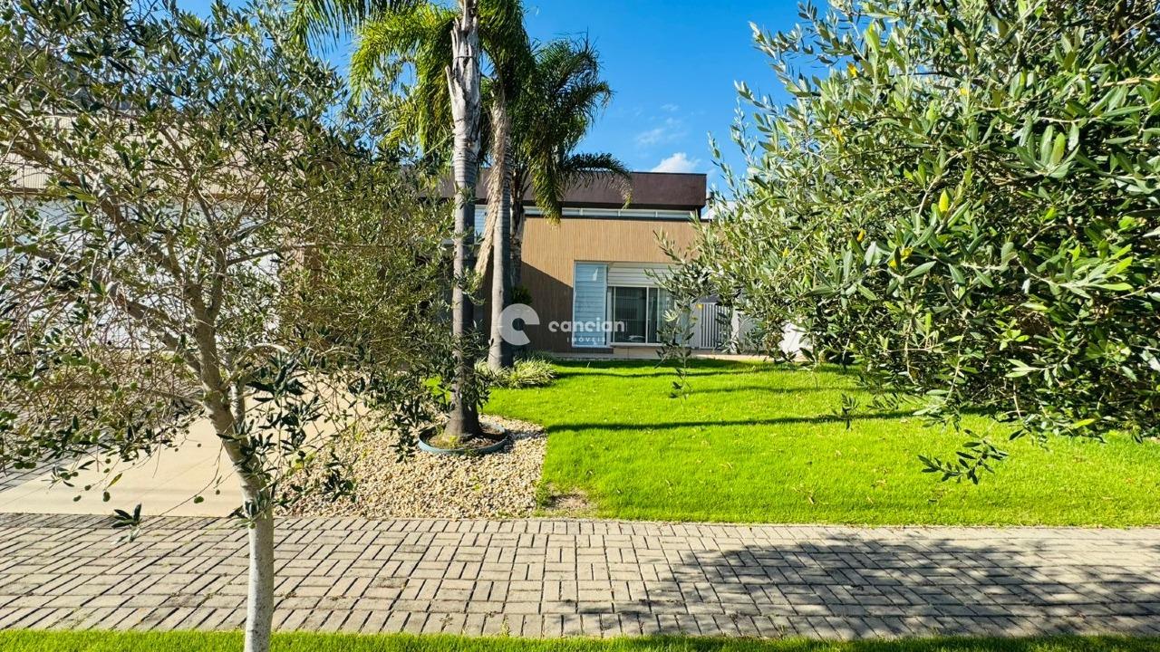 Casa de Condomínio à venda no Camobi: 