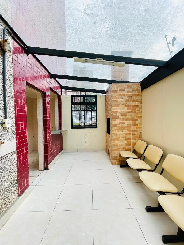 Apartamento à venda no Menino Jesus: 