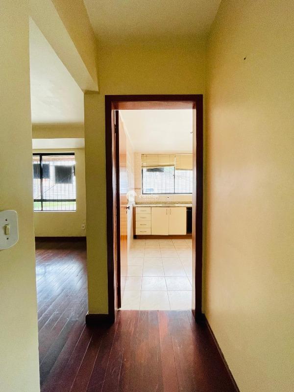 Apartamento à venda no Menino Jesus: 