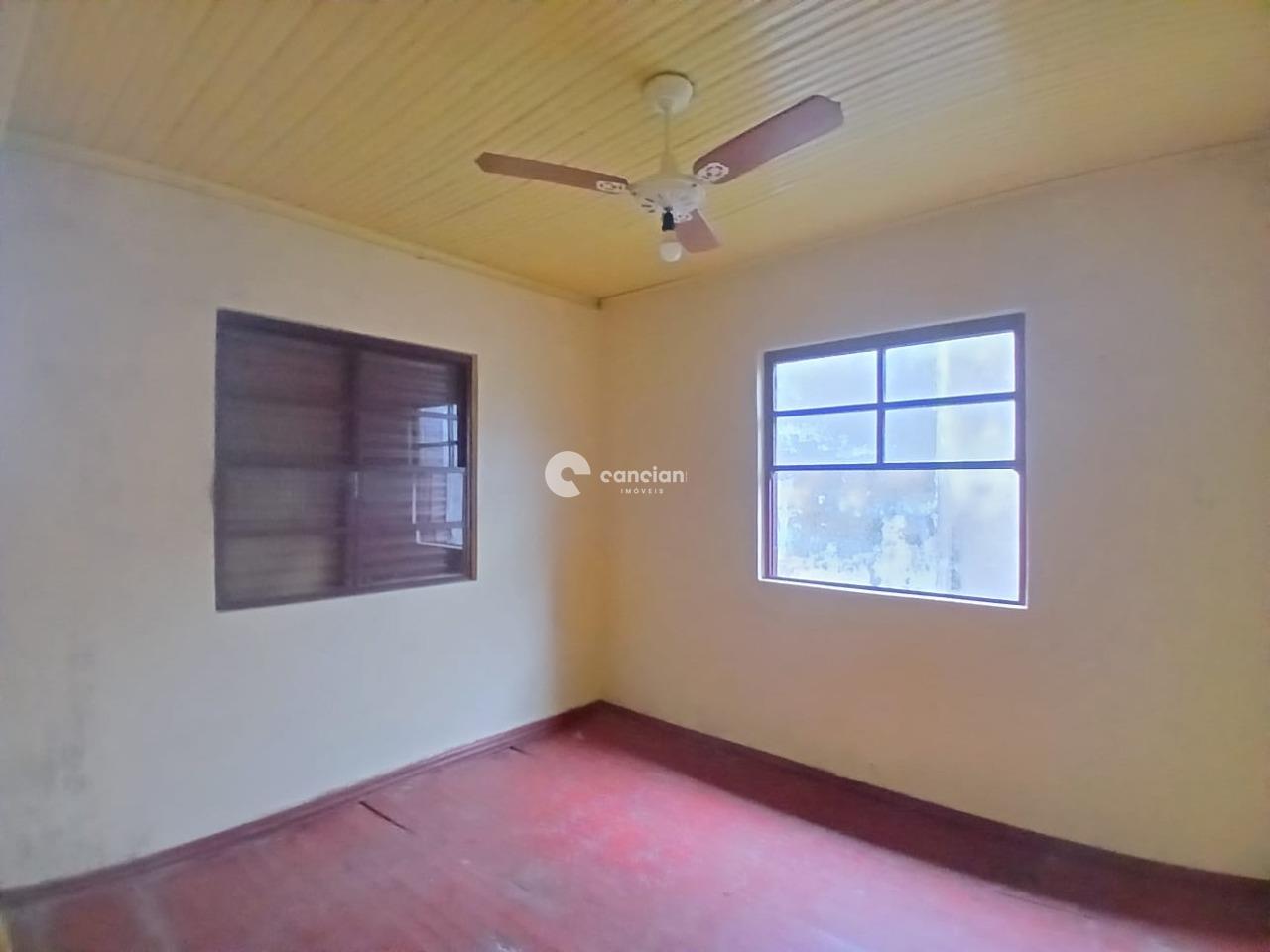 Casa à venda no Juscelino Kubitschek: 