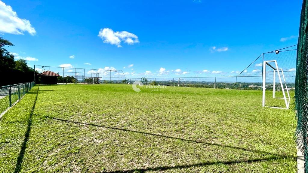 Terreno em condomínio à venda no Tomazetti: 