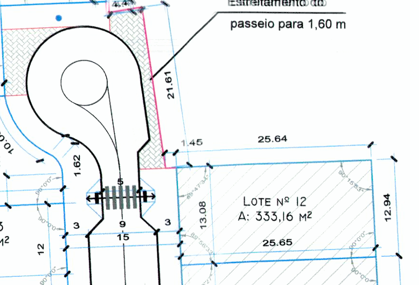 Terreno à venda no Camobi: 