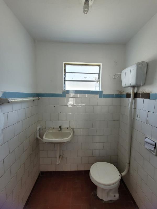 Casa Comercial para aluguel no Centro: 