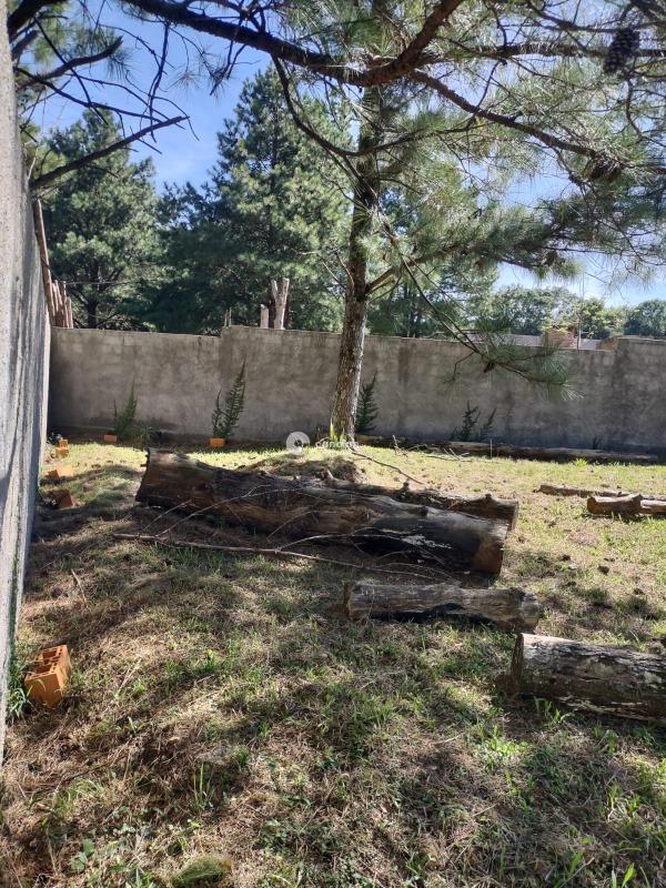 Terreno em condomínio à venda no Parque Serrano: 