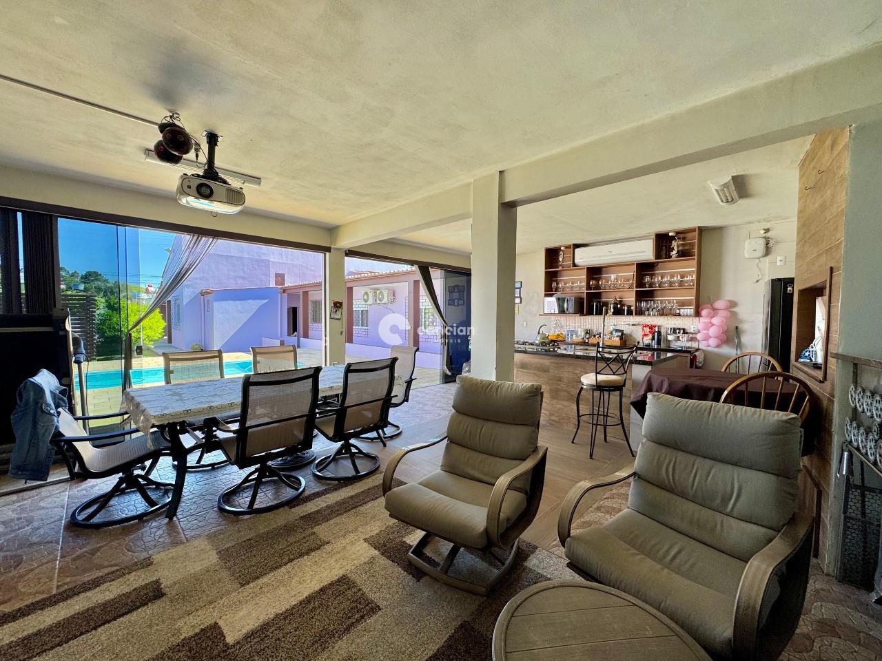 Casa à venda no Camobi: 