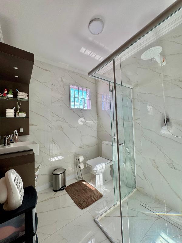 Casa à venda no Camobi: 