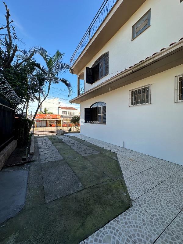 Casa à venda no Juscelino Kubitschek: 