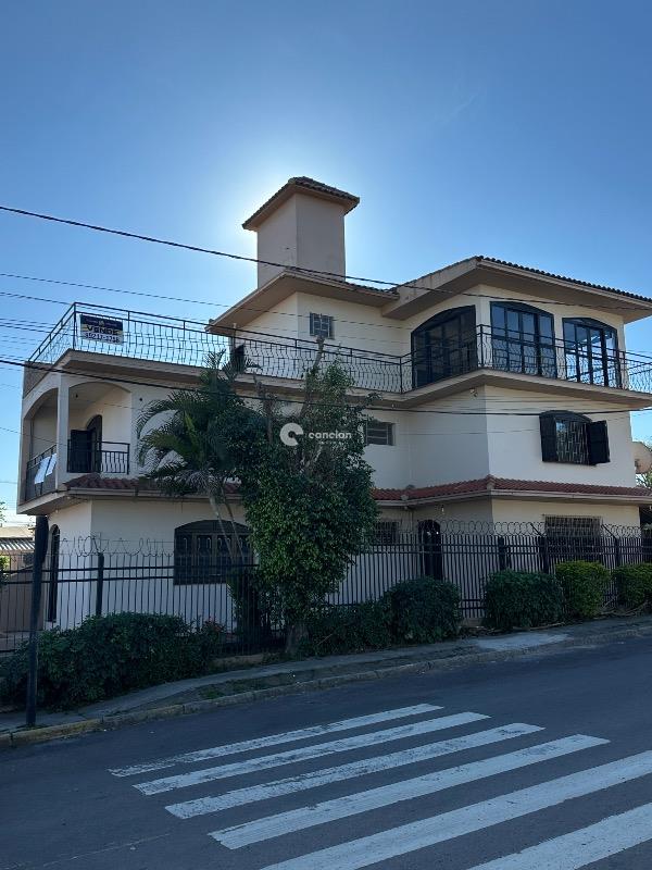 Casa à venda no Juscelino Kubitschek: 