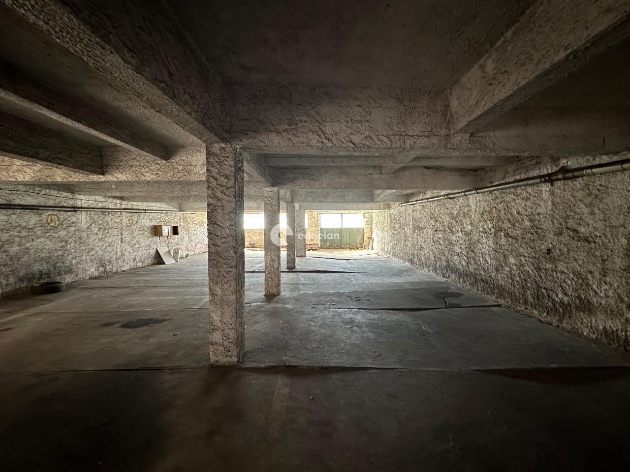 Box à venda no Centro: 