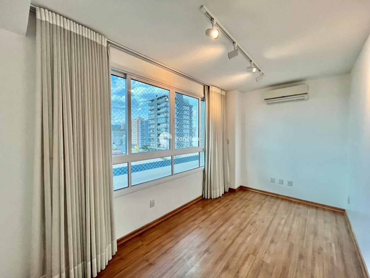 Duplex à venda no Centro: 