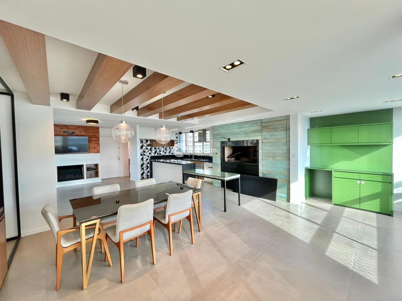 Duplex à venda no Centro: 