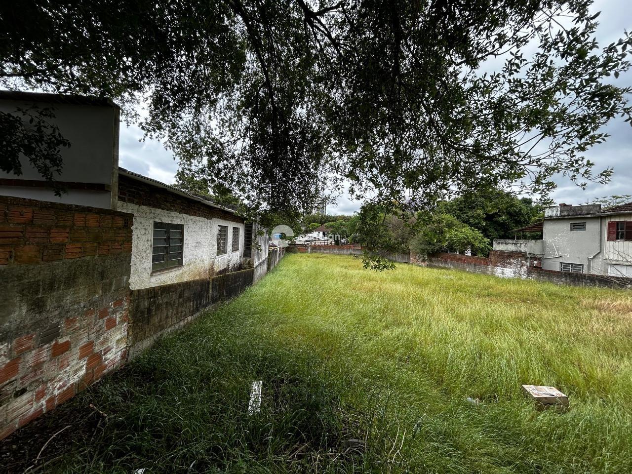 Terreno à venda no Menino Jesus: 