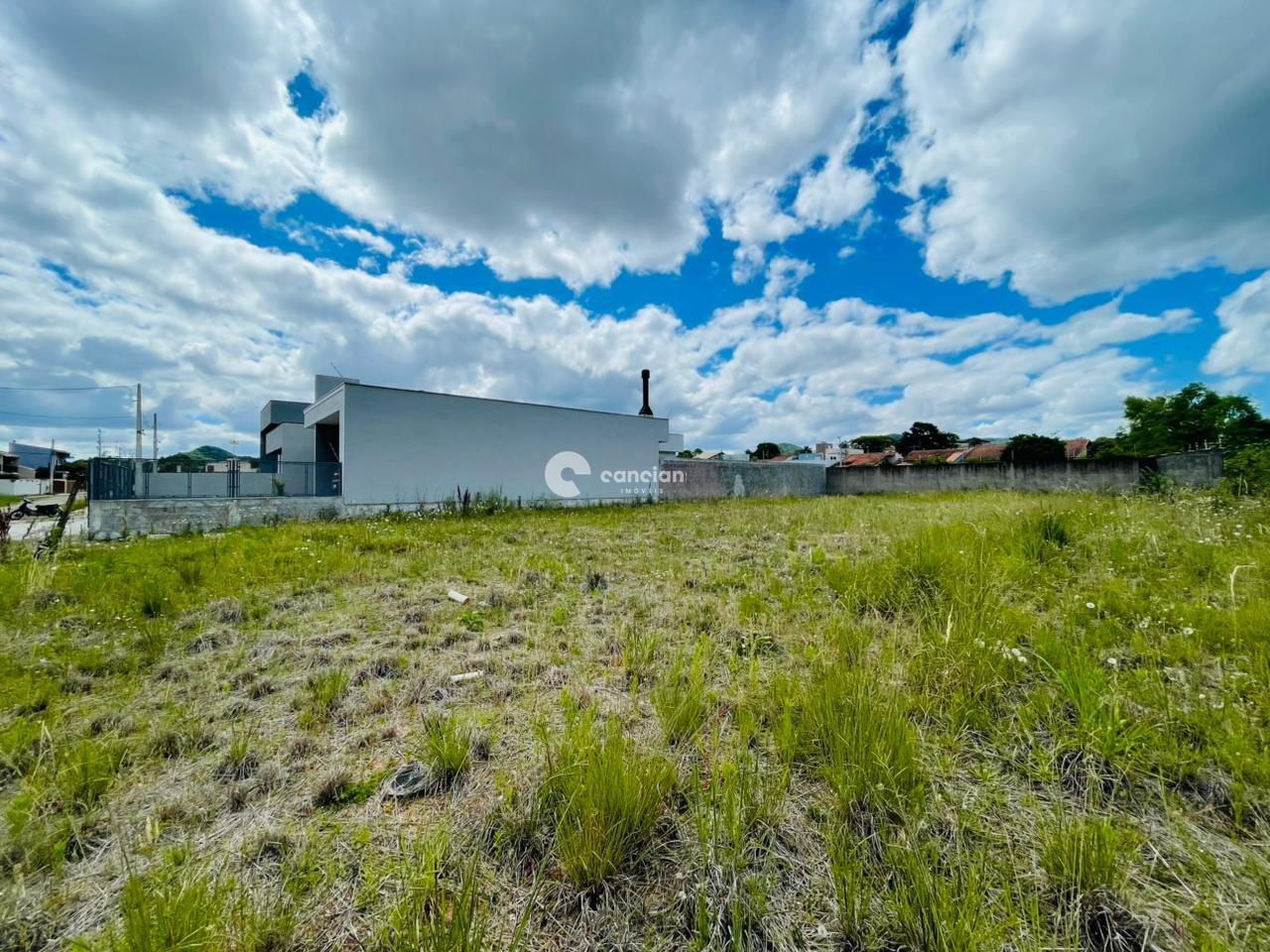 Terreno à venda no São José: 