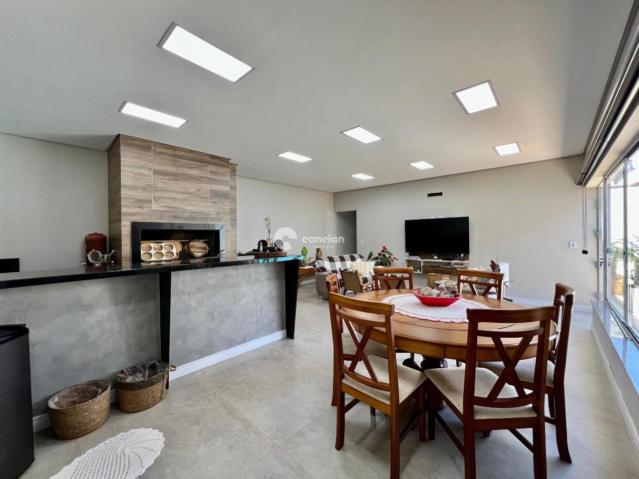 Casa à venda no Camobi: 