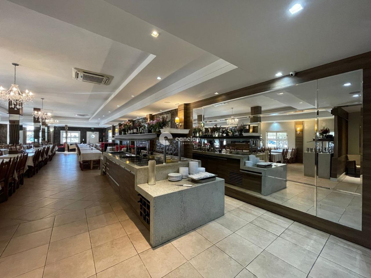 Casa Comercial para aluguel no Camobi: 