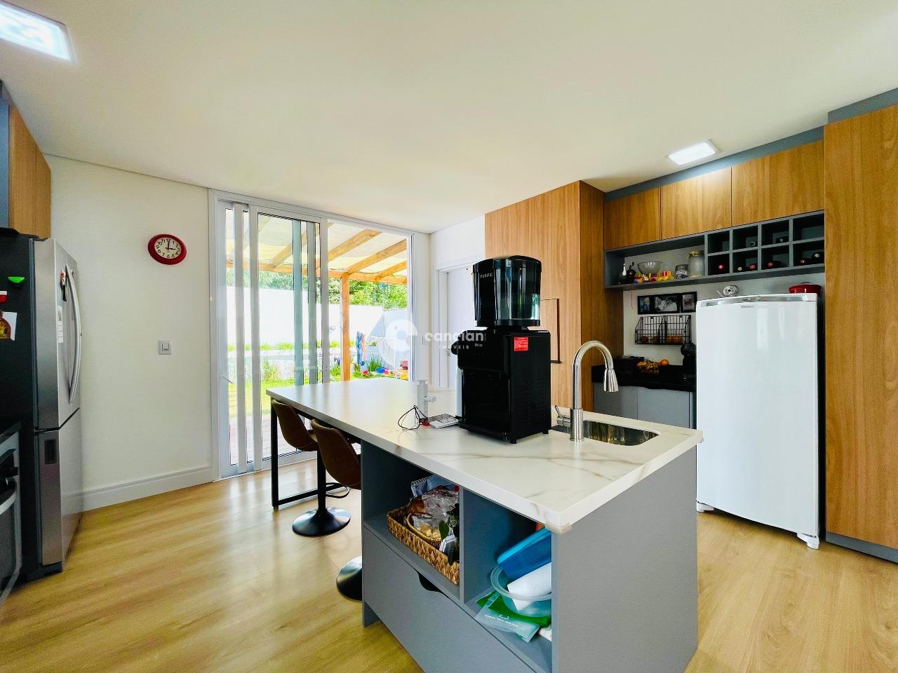 Casa à venda no Tomazetti: 