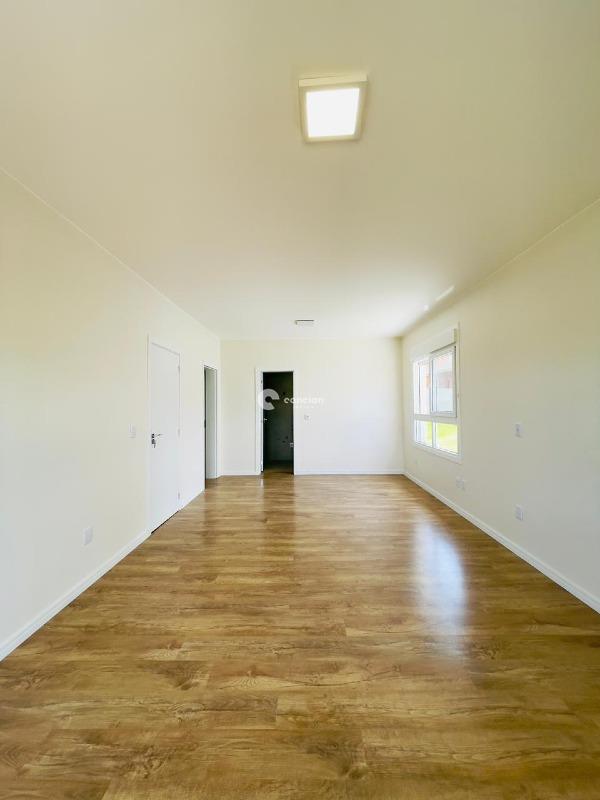 Casa de Condomínio para aluguel no Tomazetti: 